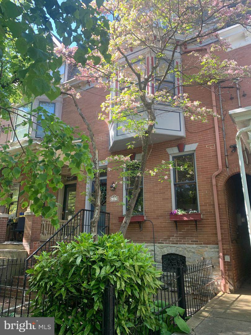 609 Chestnut Street - Photo 1