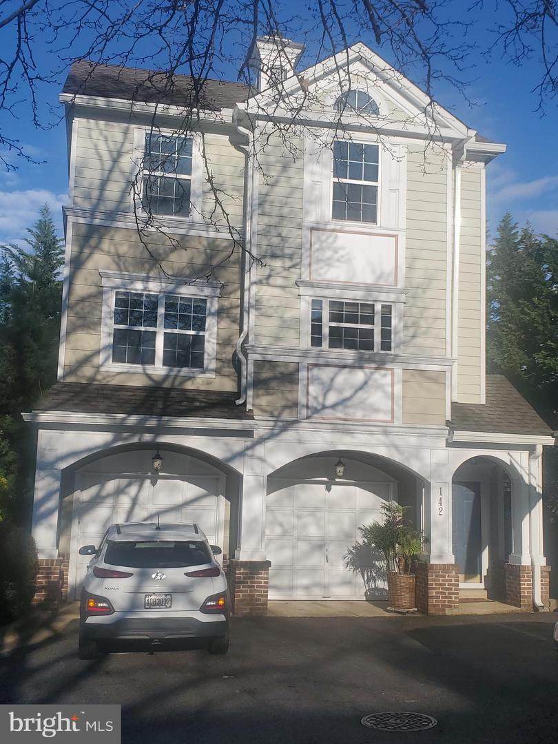 142 Kendrick Place - Photo 1
