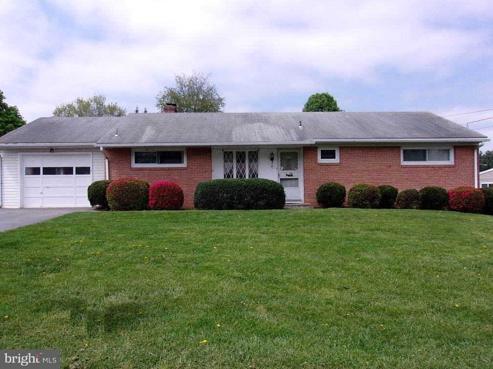4 Clifton Drive - Photo 1