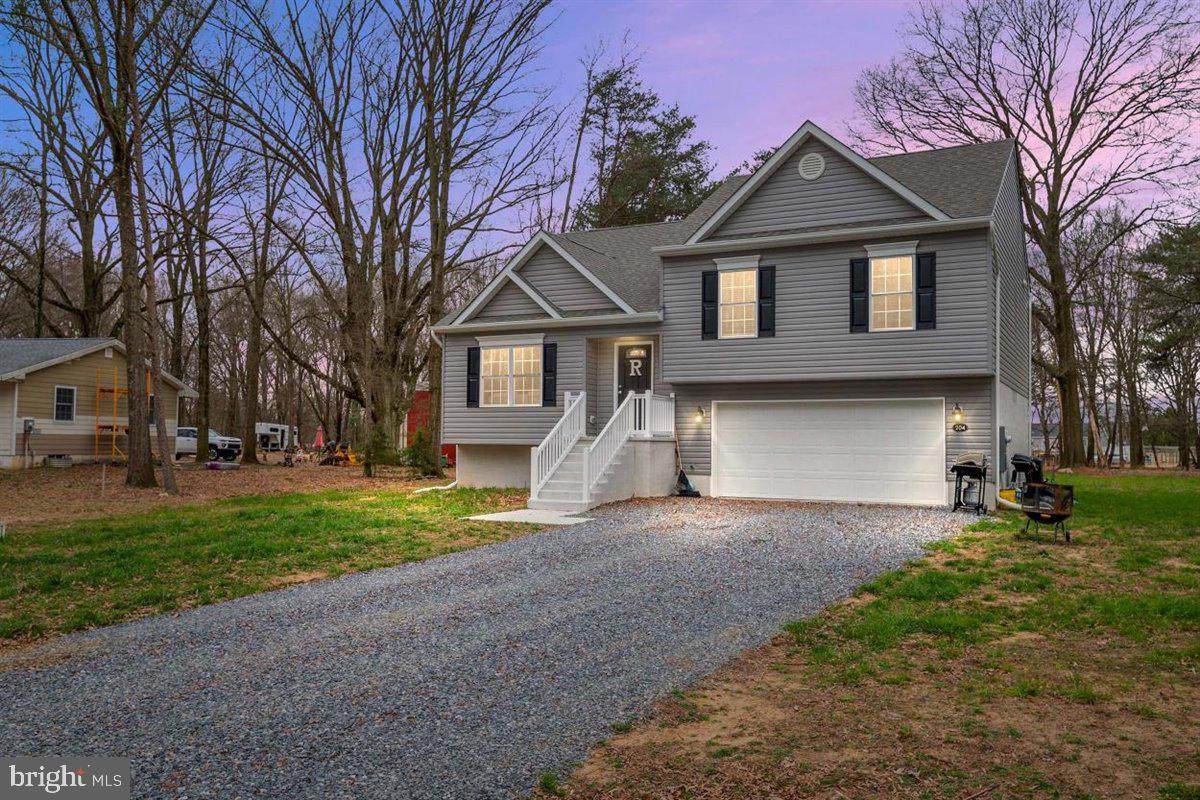 204 Pine Cove Lane - Photo 1