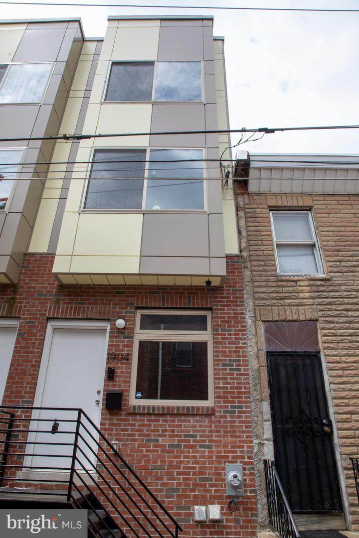 1905 Harold Street - Photo 1