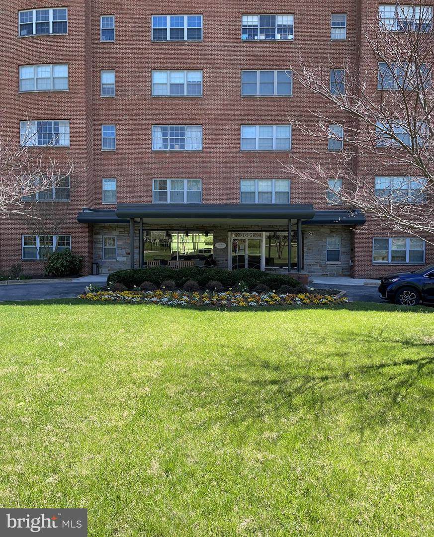 3601 Greenway - Photo 1