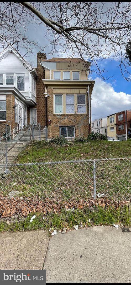 4723 Whitaker Avenue - Photo 1