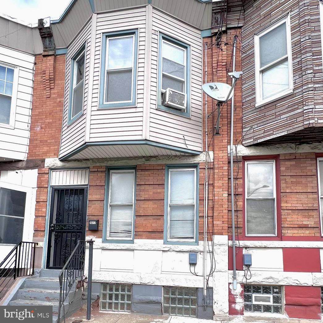2017 Castor Avenue - Photo 1