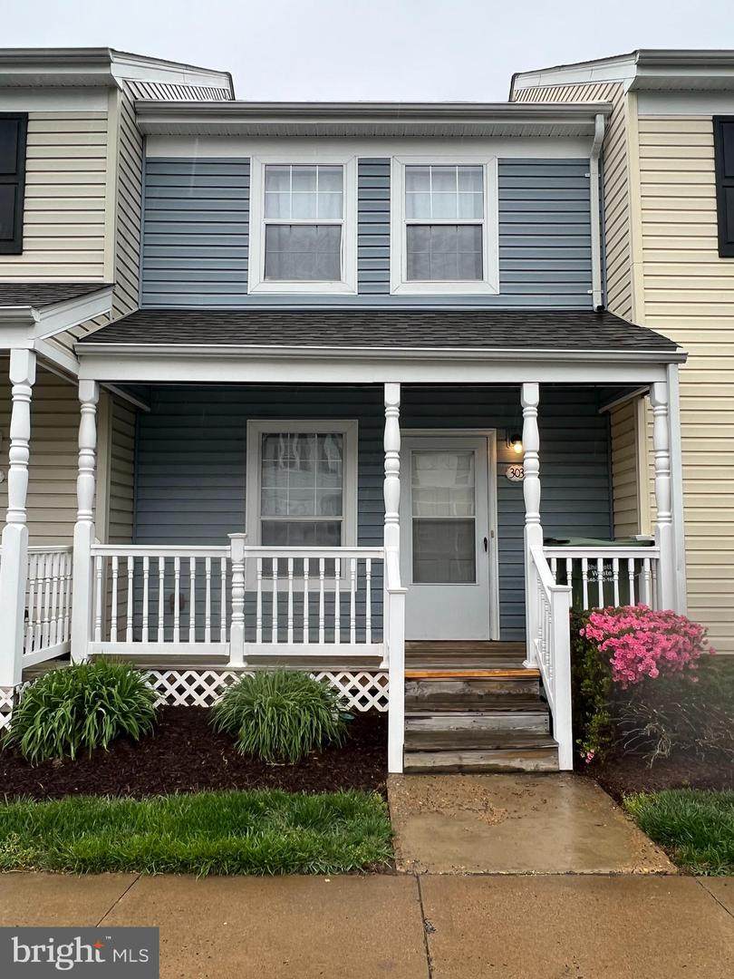 303 Surry Lane - Photo 1