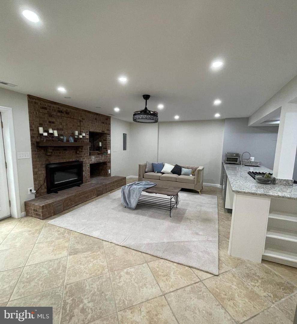 6405 Silver Ridge Circle - Photo 1