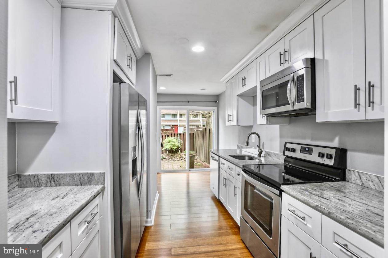 2352 Southgate Square - Photo 1