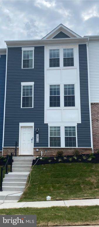 1210 Daphne Way - Photo 1
