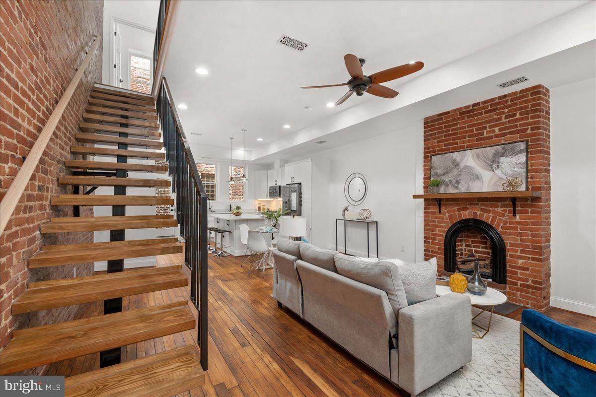 1602 6TH Street - Photo 1