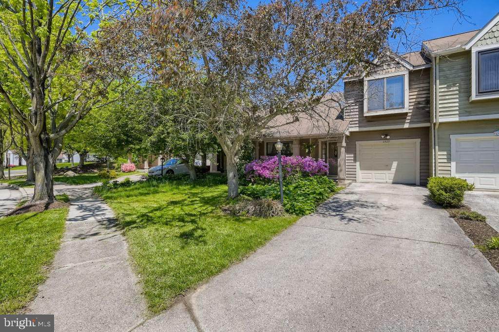 6422 Loring Drive - Photo 1