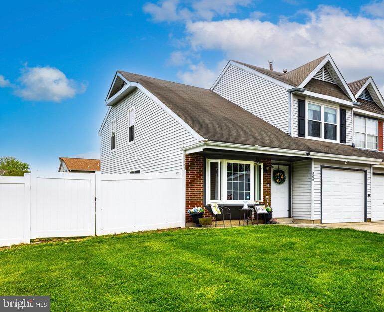 206 Wedgefield Circle - Photo 1