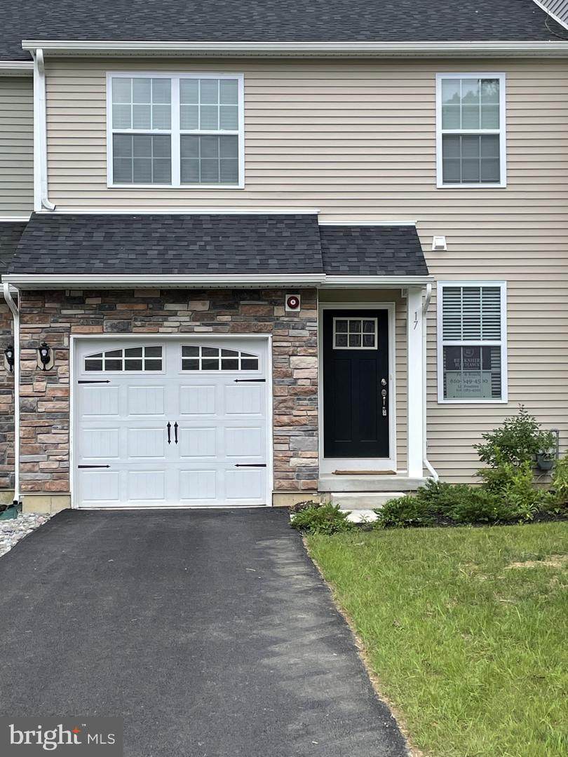 17 Graham Drive - Photo 1