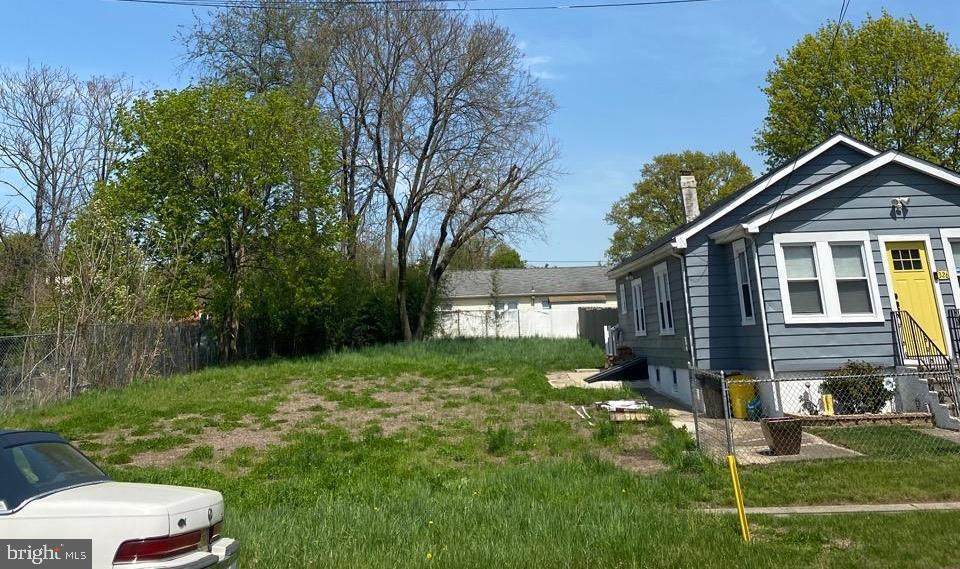 322-326 Grand Avenue - Photo 1