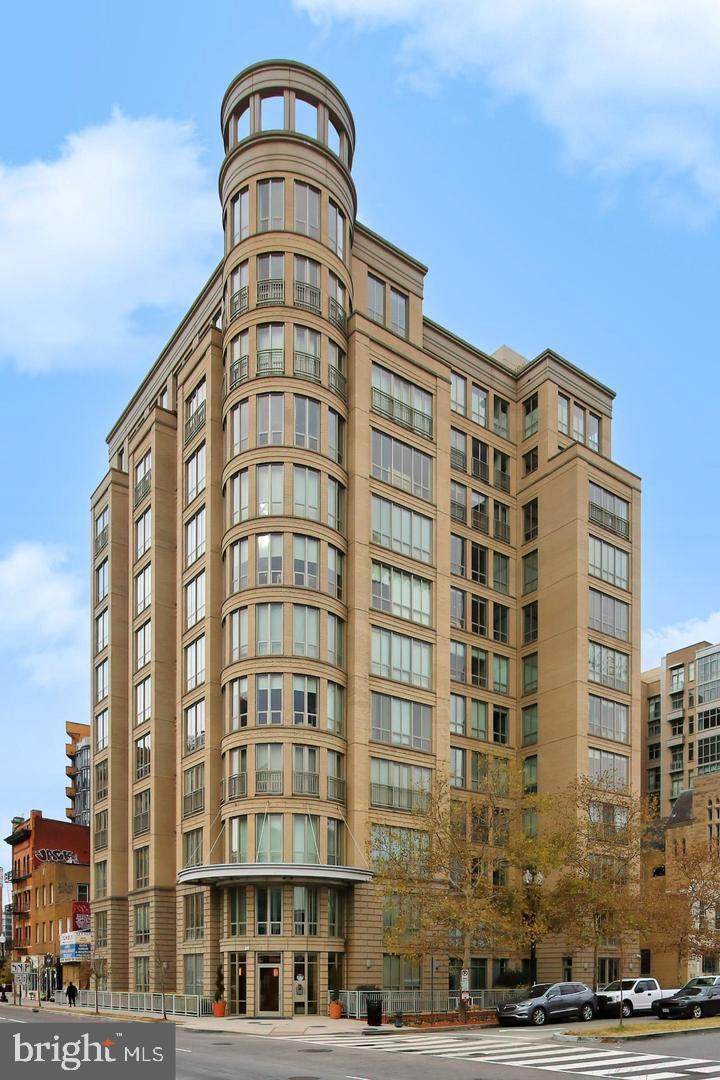 301 Massachusetts Avenue - Photo 1