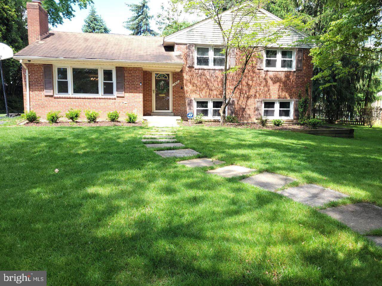 1410 Pathfinder - Photo 1