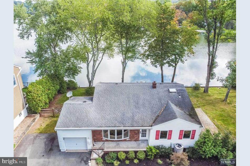 191 Lakeshore Drive - Photo 1