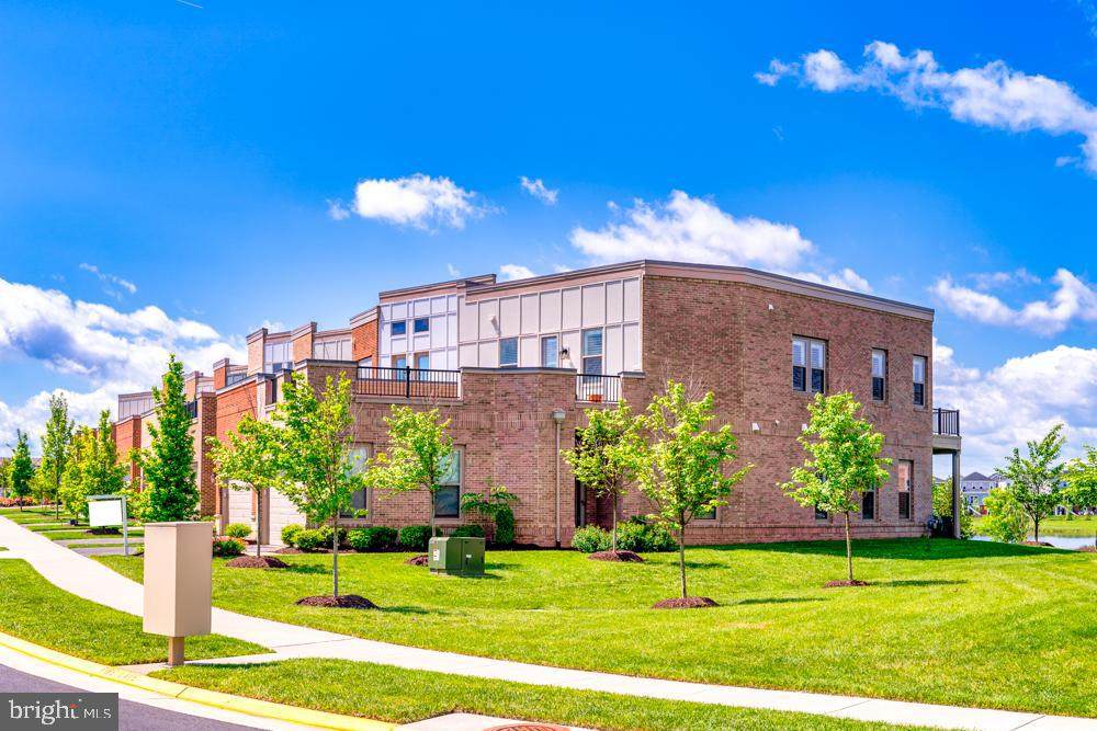 42823 Cumulus Terrace - Photo 1