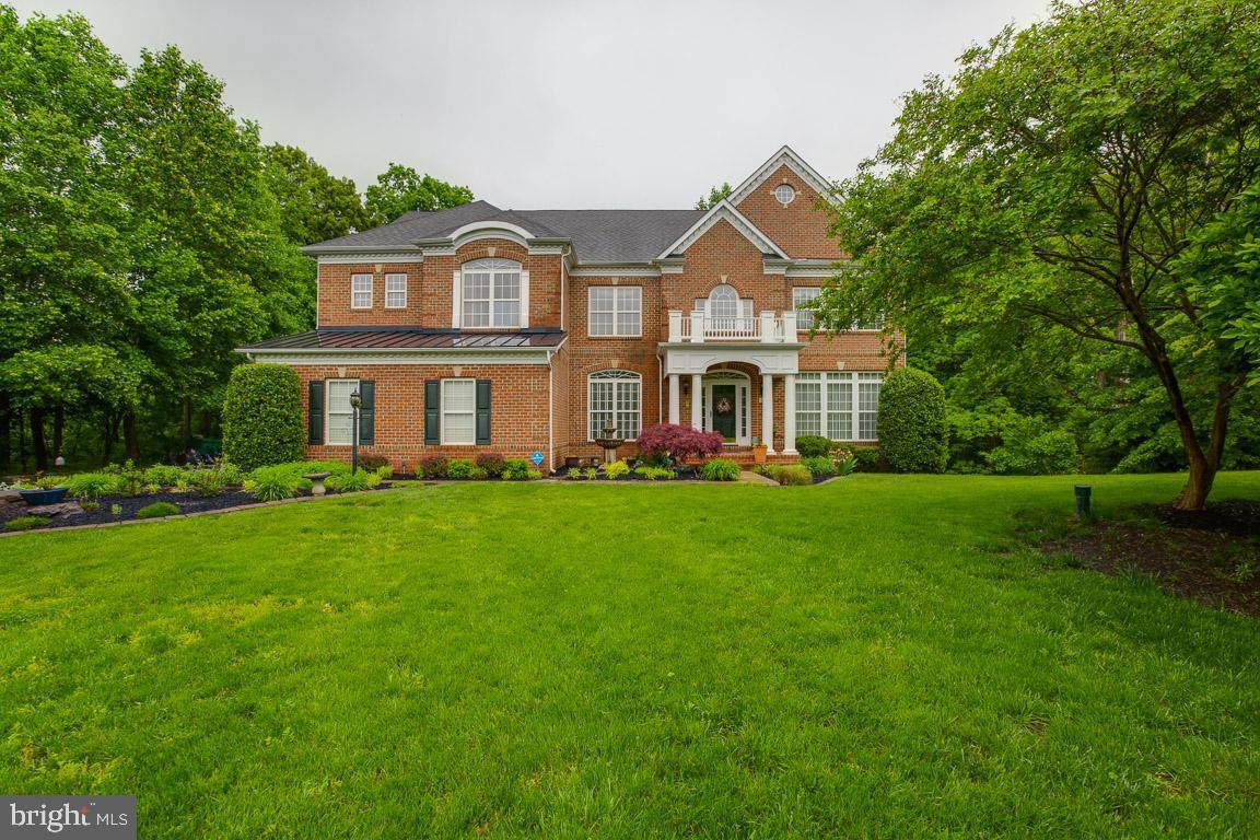 6210 Hampstead Court - Photo 1
