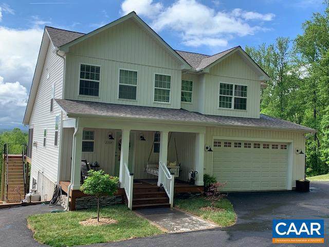 2004 Aspen Dr - Photo 1
