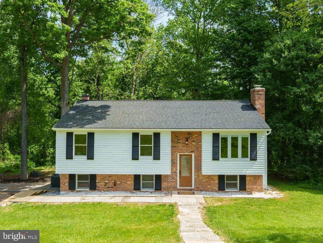 2420 Raintree Avenue - Photo 1