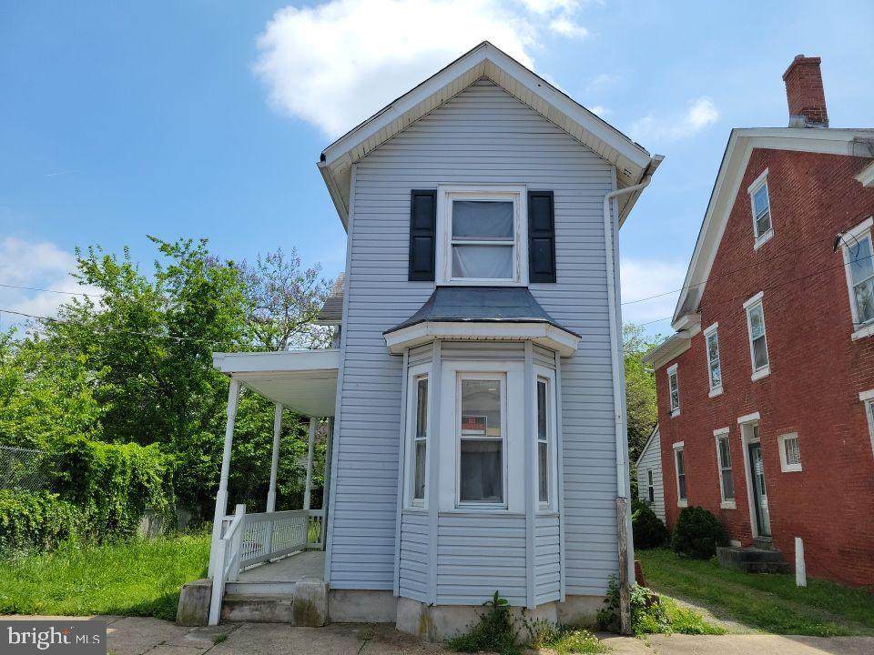 4 Walnut Street - Photo 1
