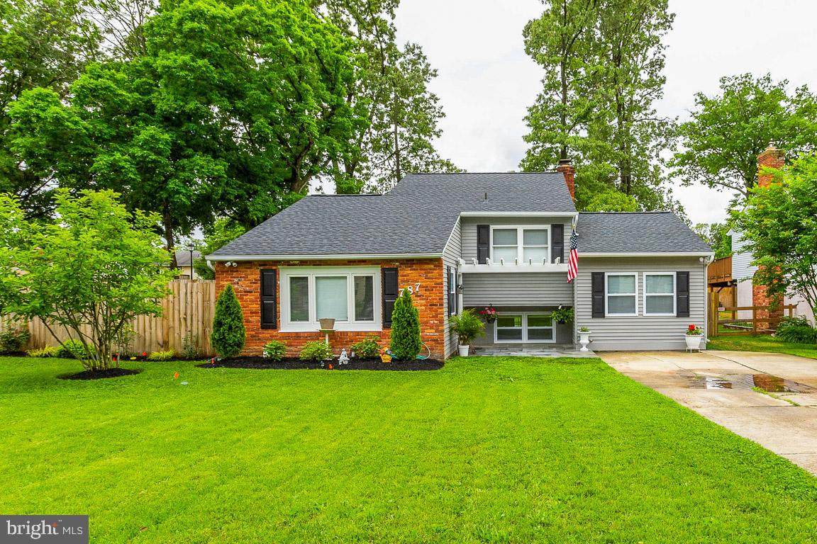 787 Martin Court - Photo 1
