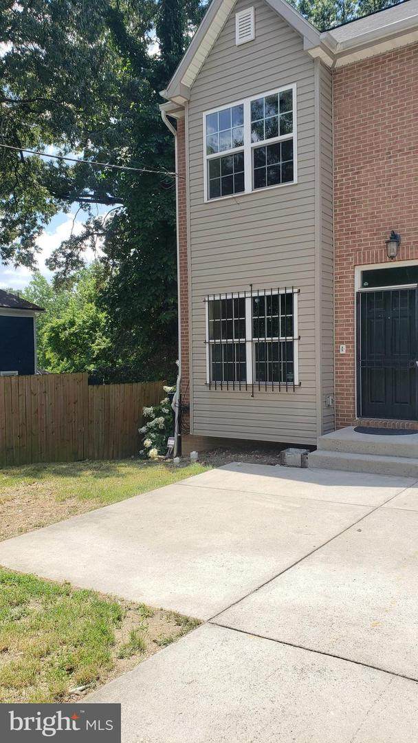 422 58TH Street - Photo 1