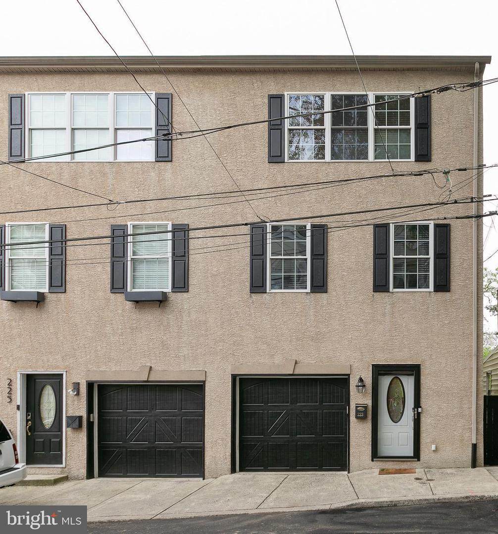 223 Delmar Street - Photo 1