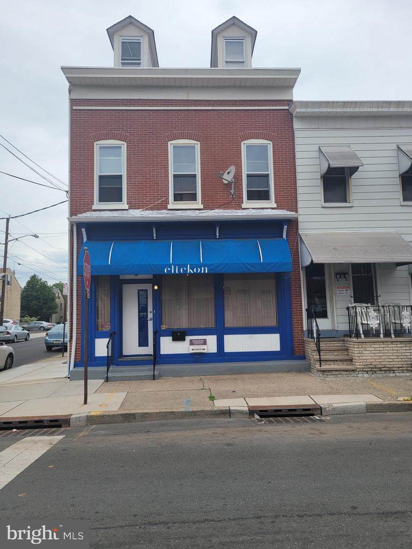 200 Mott Street - Photo 1
