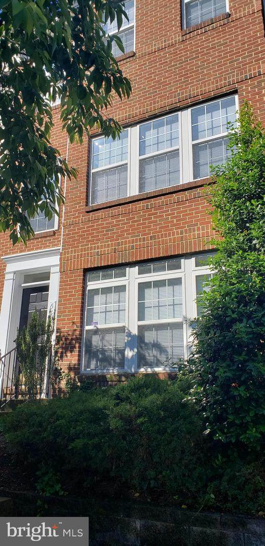 5523 Hartfield Avenue - Photo 1
