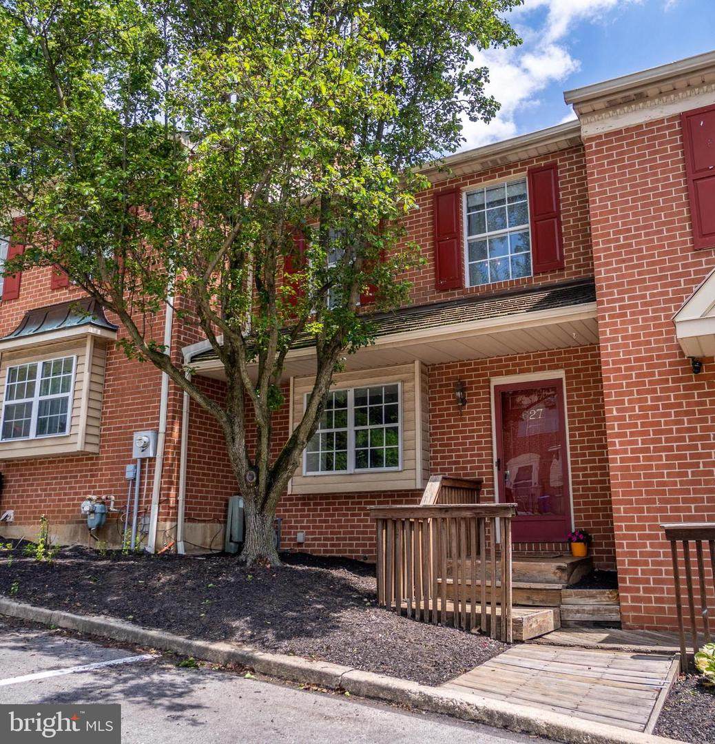 627 Coates Lane - Photo 1