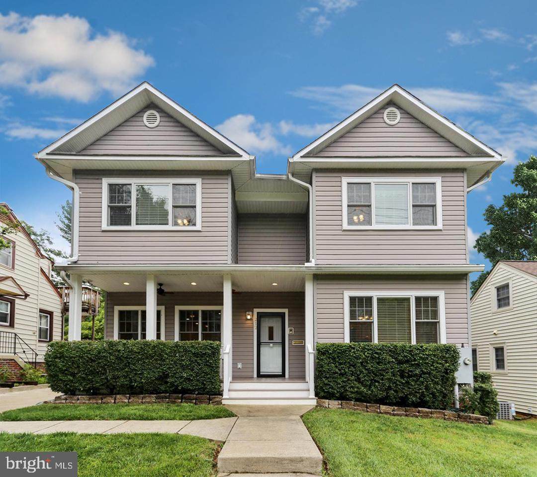 212 Monroe Street - Photo 1