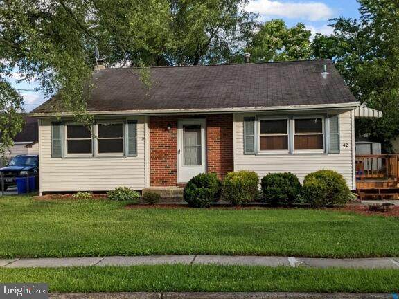 42 Maple Avenue - Photo 1