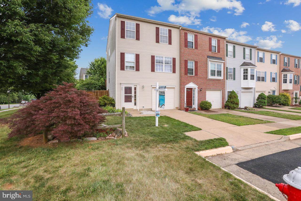 741 Vanderbilt Terrace - Photo 1
