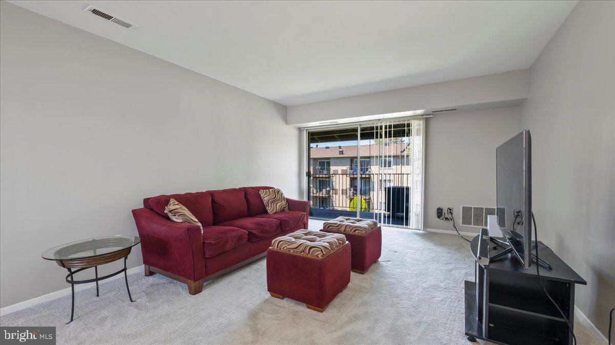 6274-E Rose Hill Court - Photo 1