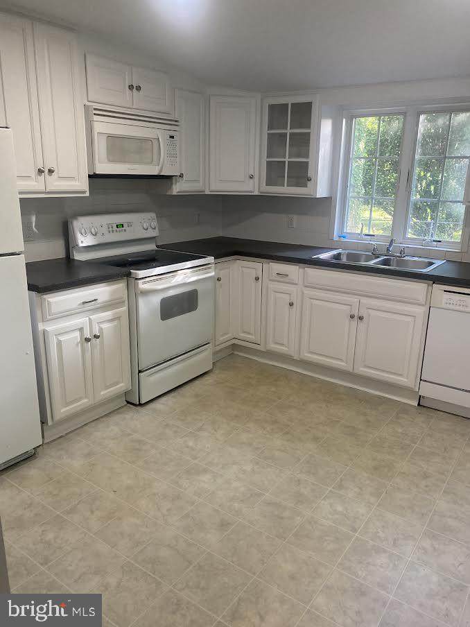277 Broadway - Photo 1