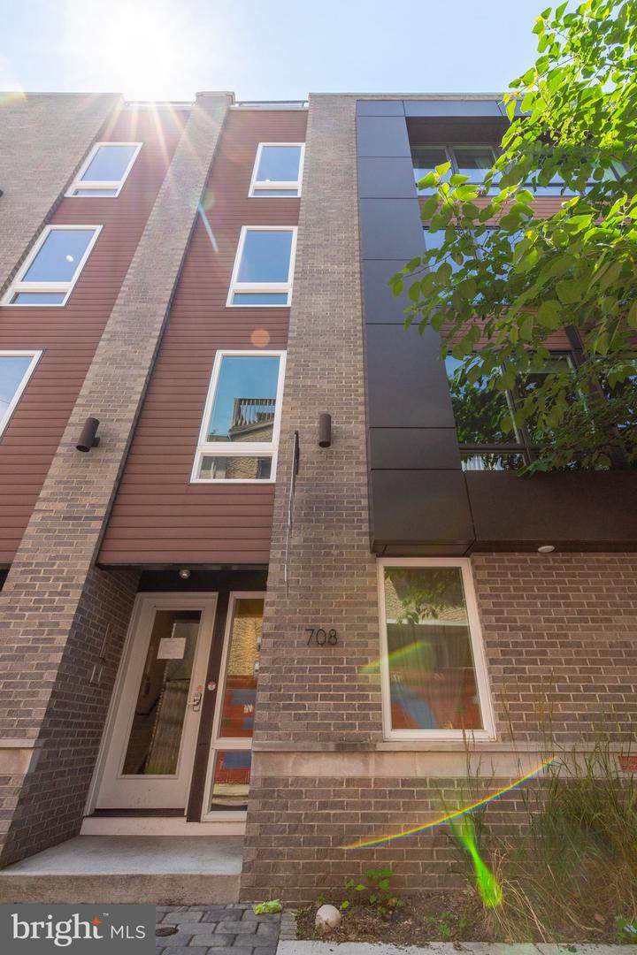 708-10 Sartain Street - Photo 1