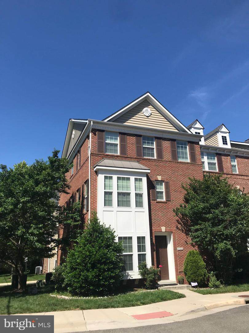 2048 Blunt Lane - Photo 1