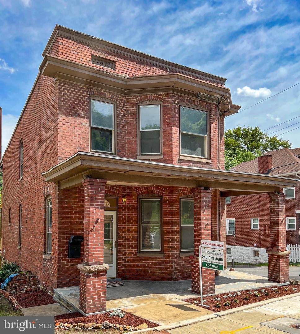 601 Bedford Street - Photo 1