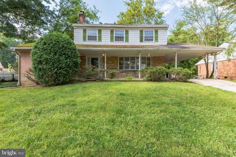11207 Bennington Drive - Photo 1