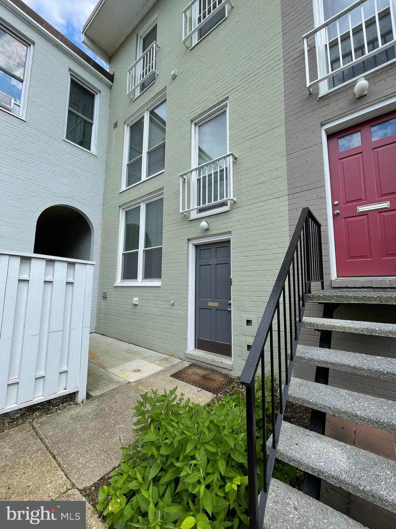 61 G Street - Photo 1