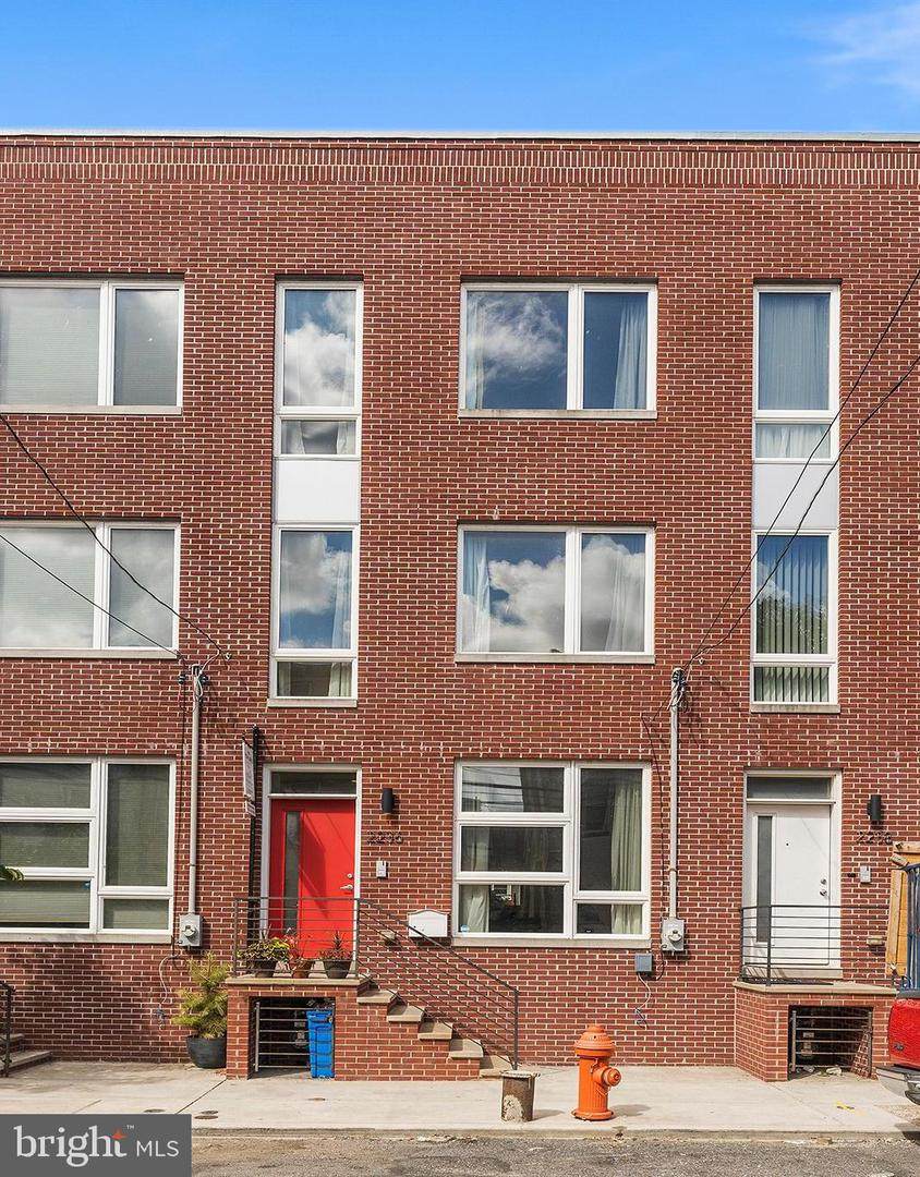 2236 Howard Street - Photo 1