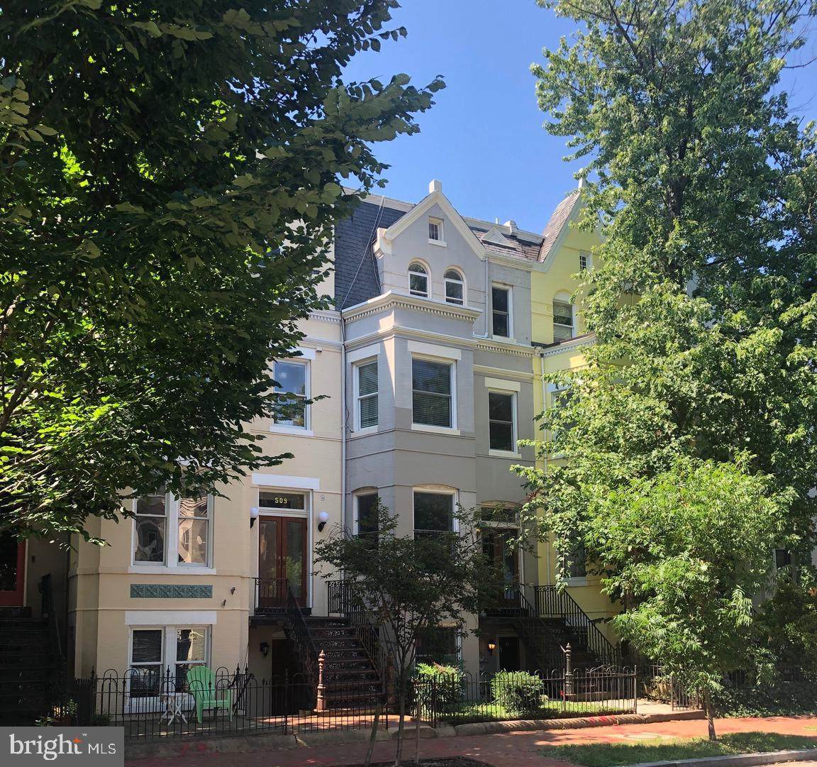 507 Constitution Avenue - Photo 1