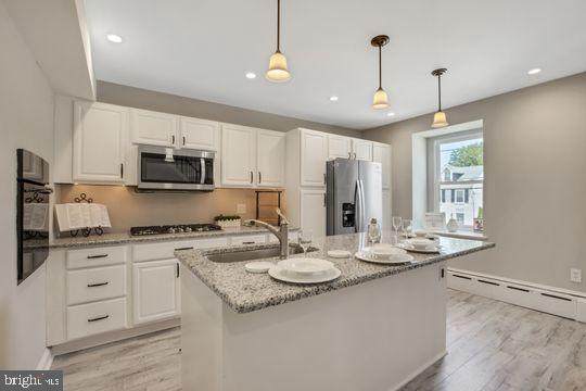 321 5TH Avenue - Photo 1