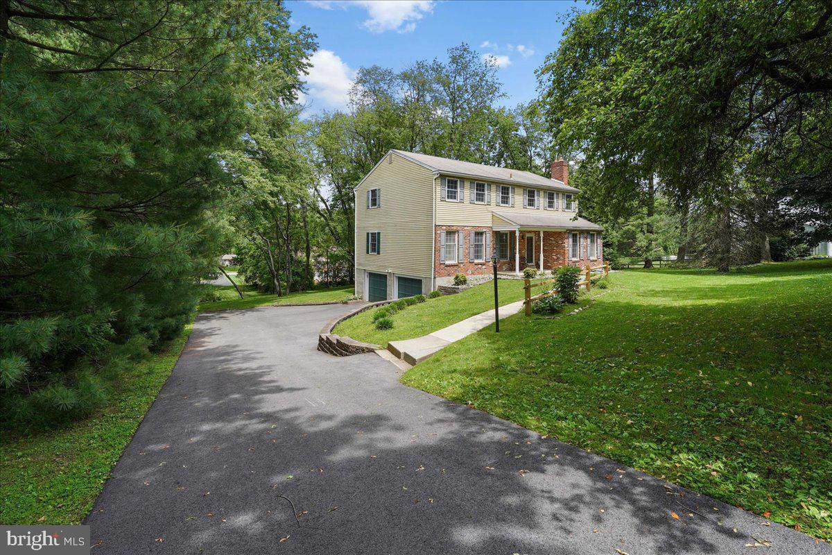 792 Meadowbrook Lane - Photo 1