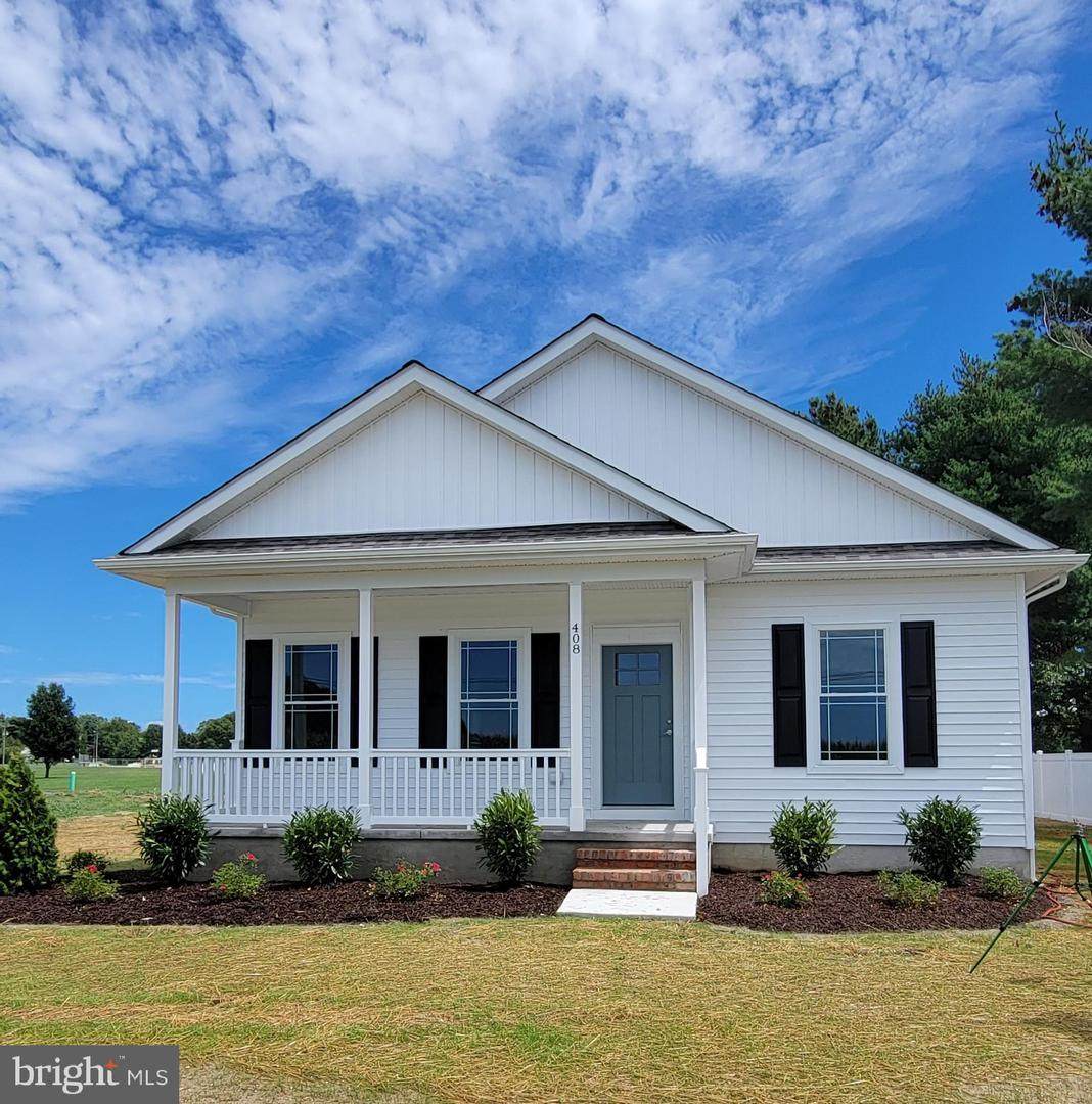 408 Sunset Boulevard - Photo 1
