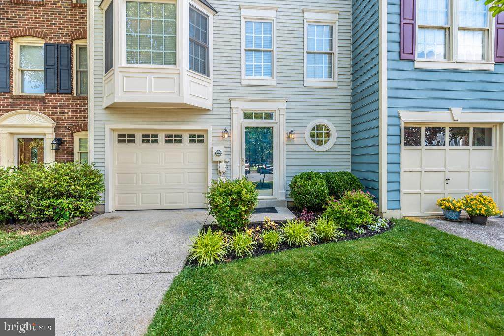 5244 Bamburg Court - Photo 1