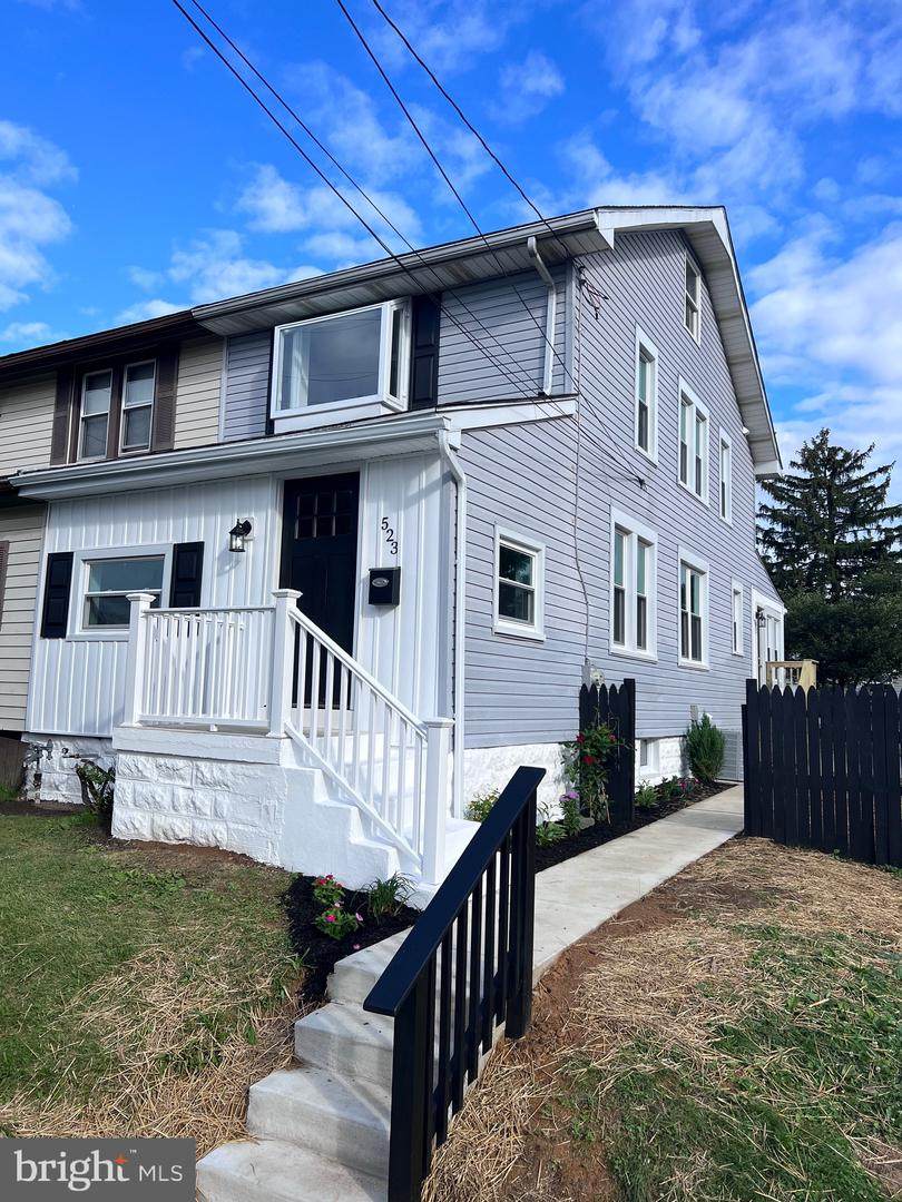 523 Johnson Avenue - Photo 1