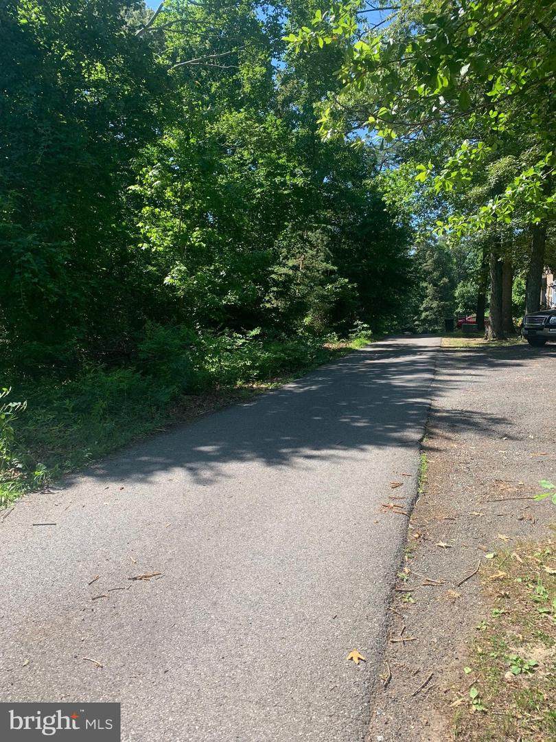 16226 Livingston Road - Photo 1