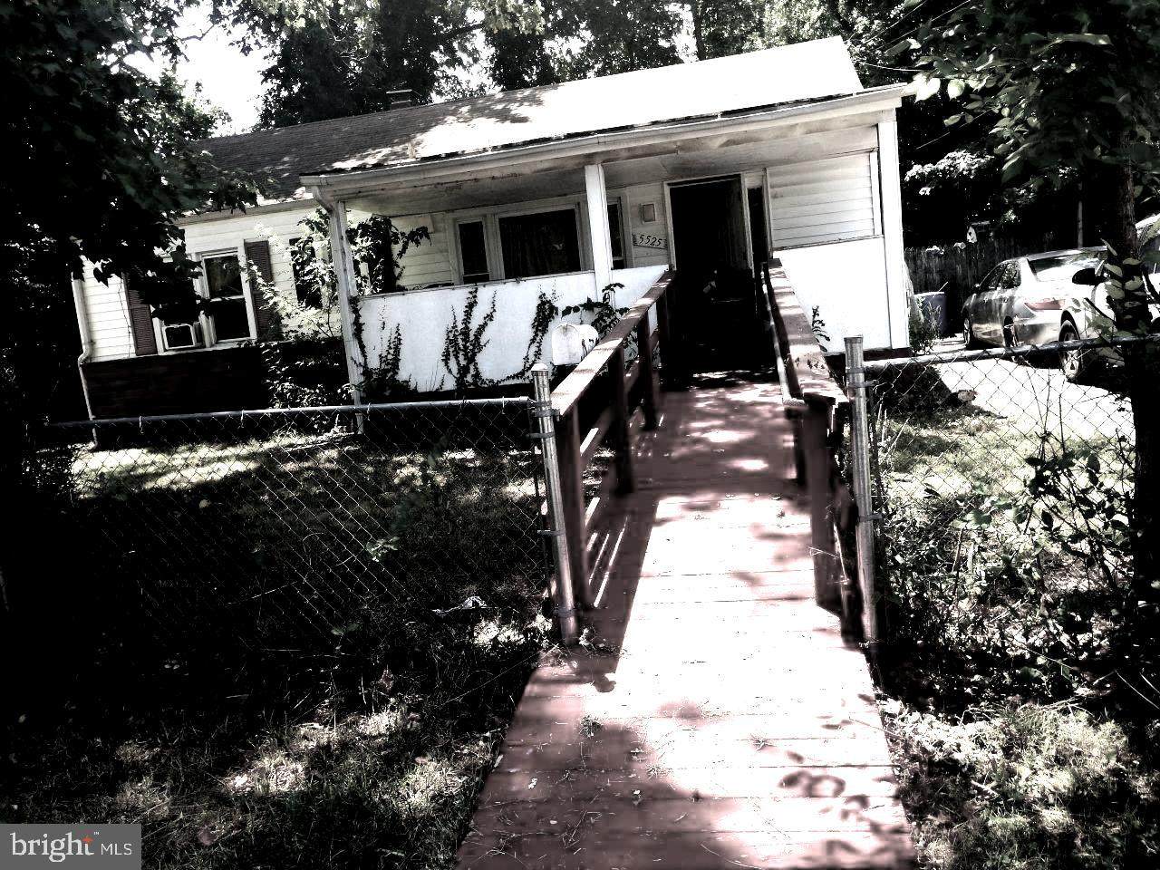 5525 Decatur Street - Photo 1